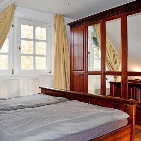 Reetdachfachwerkvilla Am Wiesengrund Bergen Auf Rugen Exterior photo